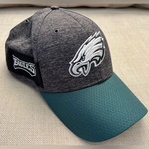 New Era Eagles hat